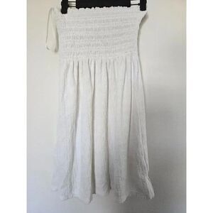 Raviya White beach/pool coverup with peace signs M